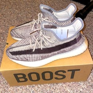 Yeezy Boost 350 V2 Zion